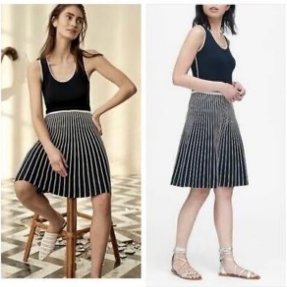 GORGEOUS BANANA REPUBLIC knit sweater dress, tank. Navy blue & white. NWT. XS. - Picture 9 of 9